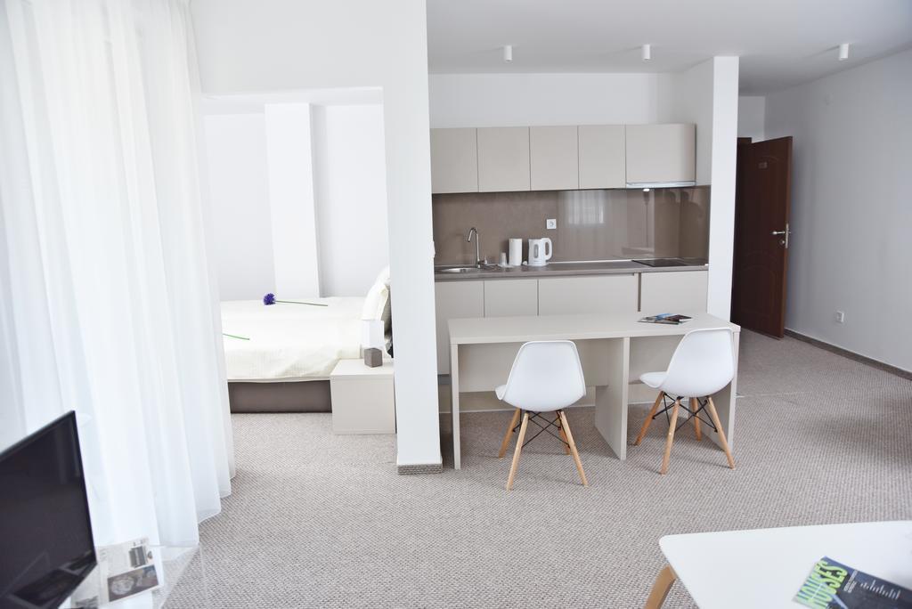 Kozle City Apartments Скоп'є Екстер'єр фото