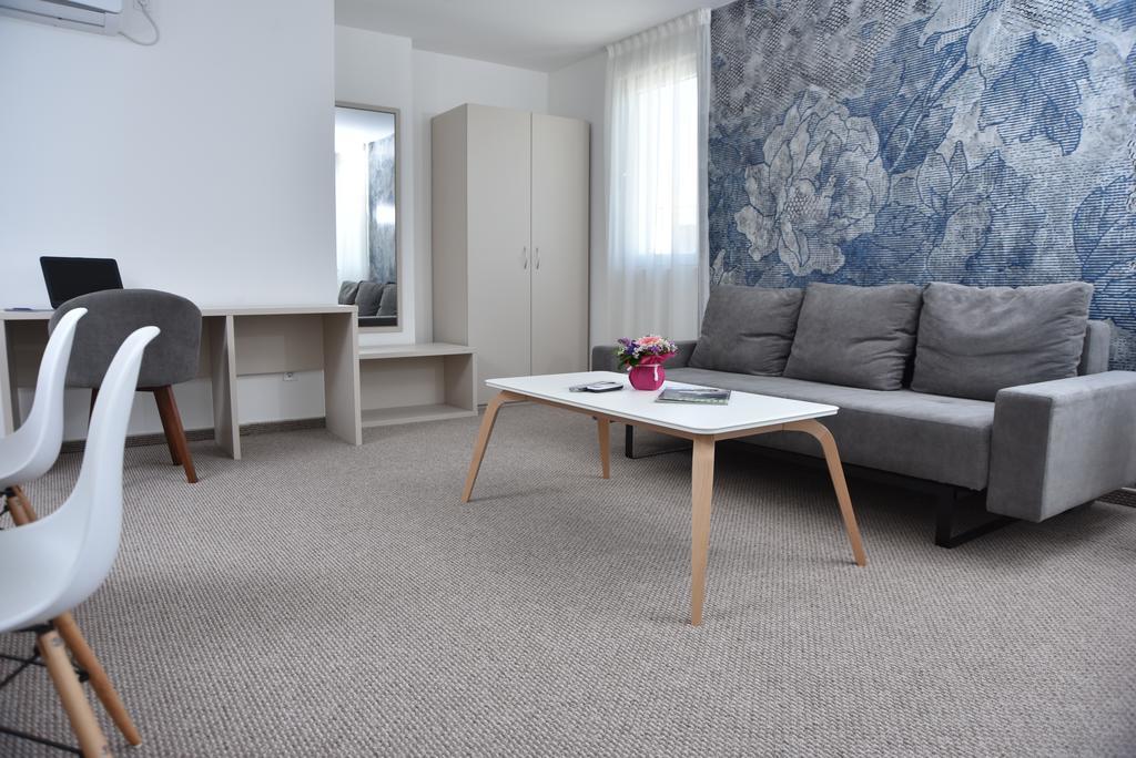 Kozle City Apartments Скоп'є Екстер'єр фото