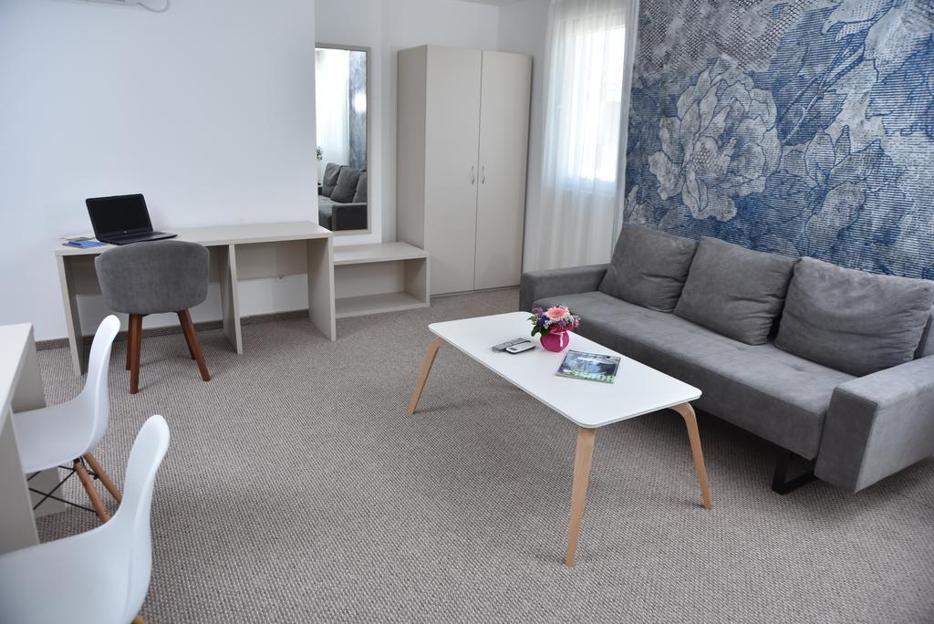 Kozle City Apartments Скоп'є Екстер'єр фото