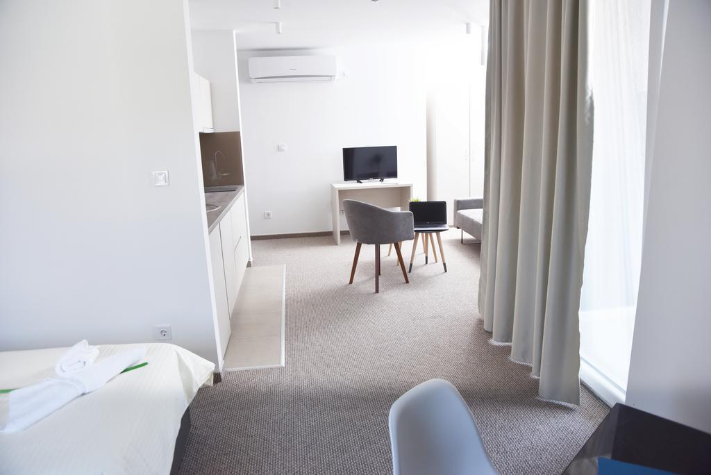 Kozle City Apartments Скоп'є Номер фото