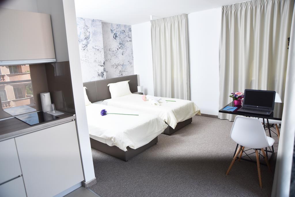 Kozle City Apartments Скоп'є Номер фото