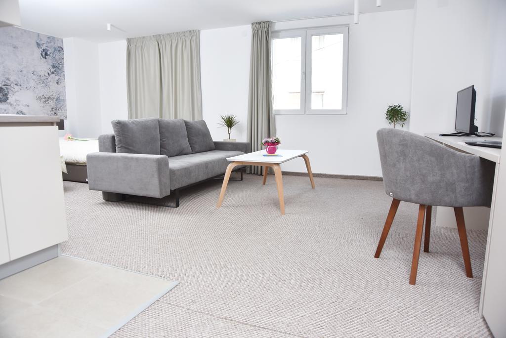 Kozle City Apartments Скоп'є Номер фото
