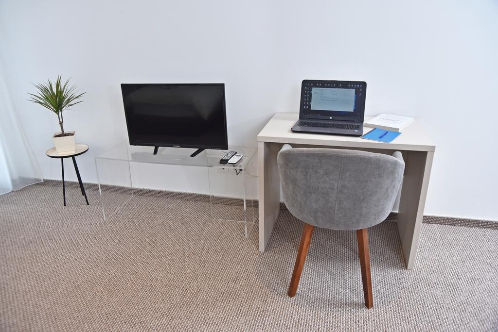 Kozle City Apartments Скоп'є Номер фото