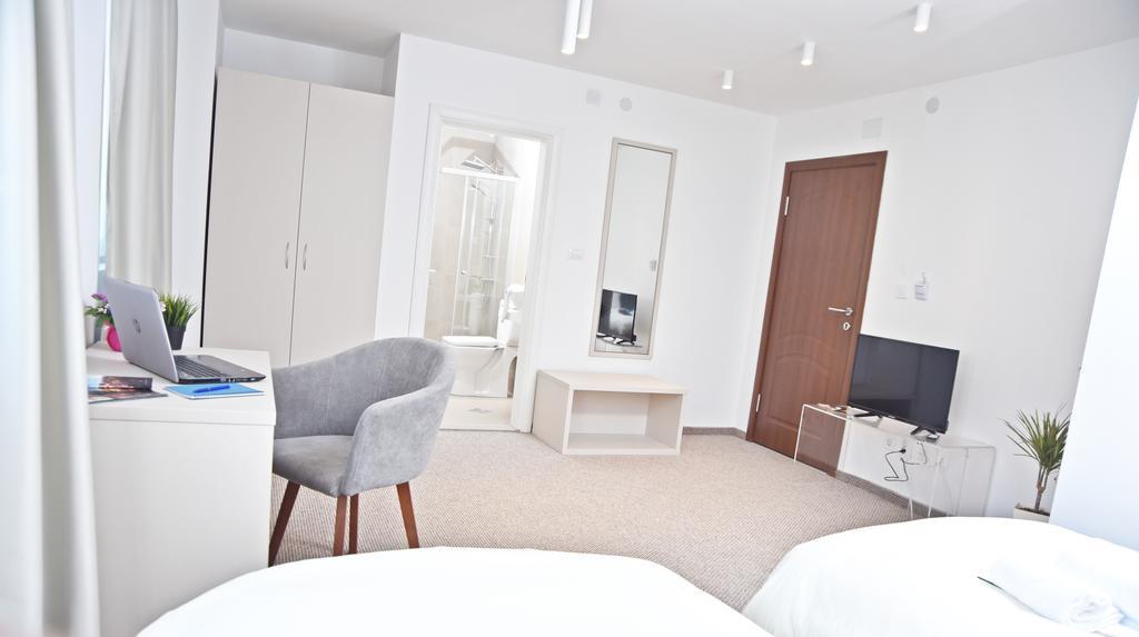 Kozle City Apartments Скоп'є Номер фото