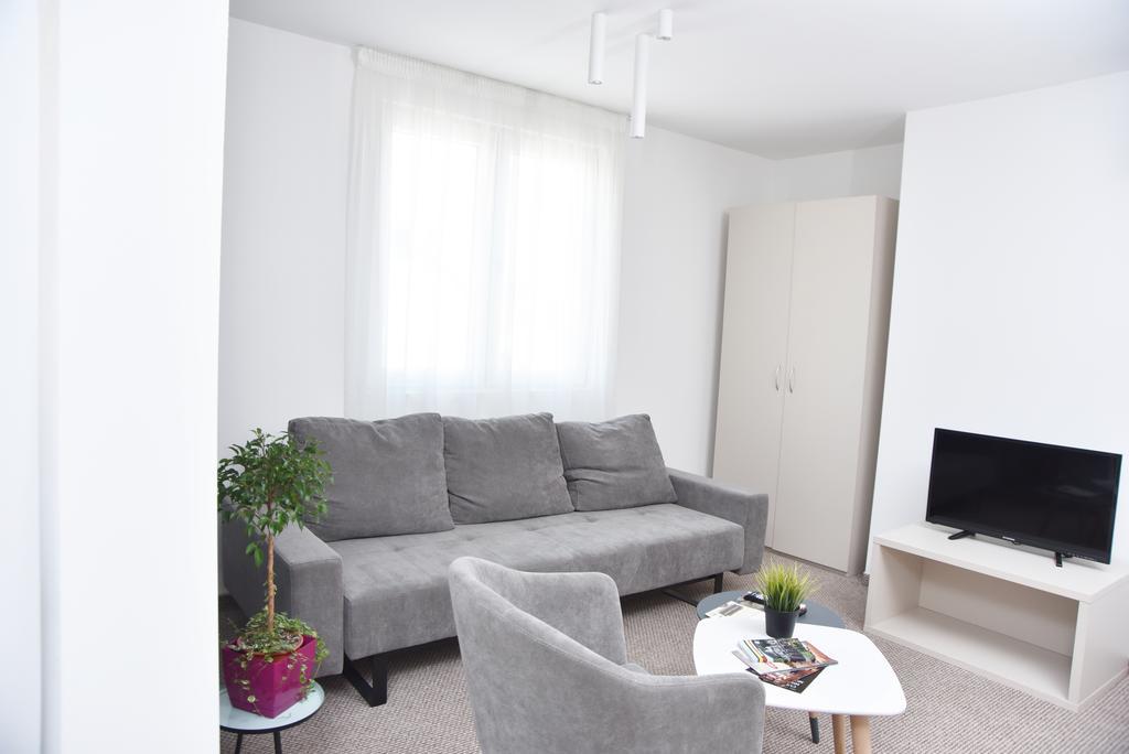 Kozle City Apartments Скоп'є Номер фото