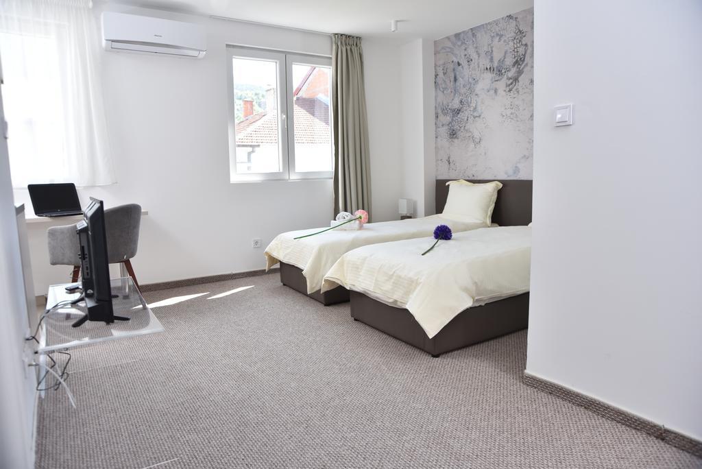 Kozle City Apartments Скоп'є Номер фото