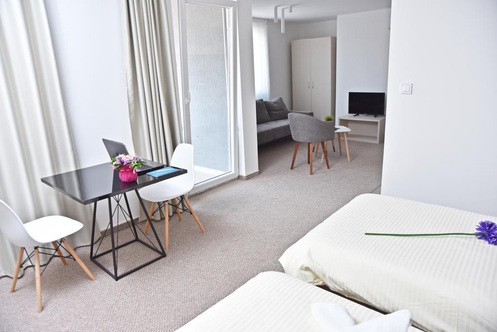 Kozle City Apartments Скоп'є Номер фото