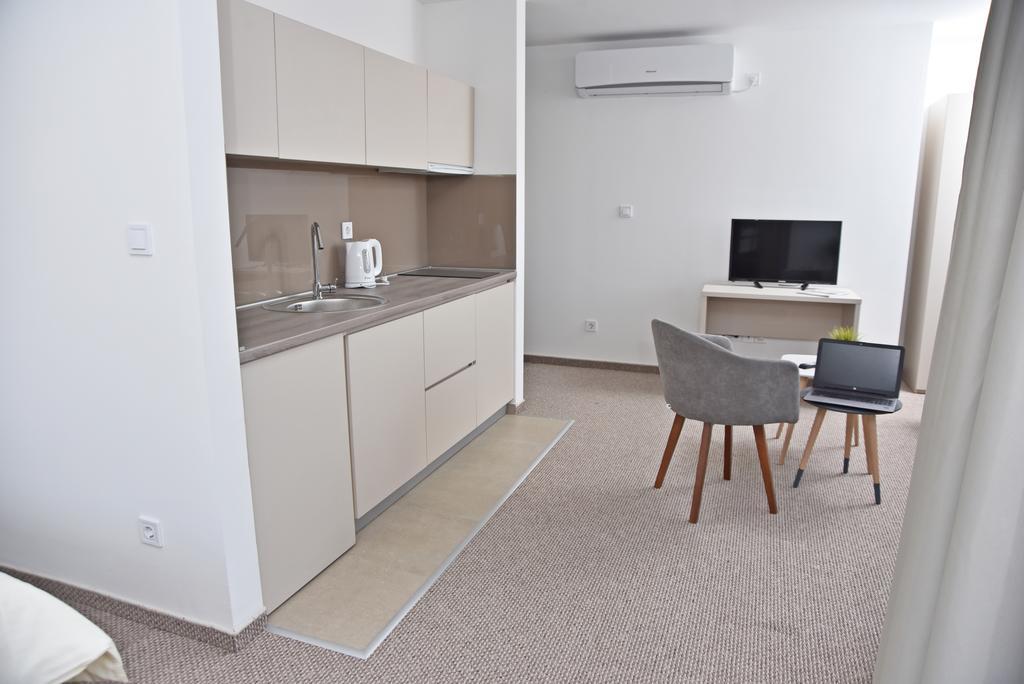 Kozle City Apartments Скоп'є Номер фото