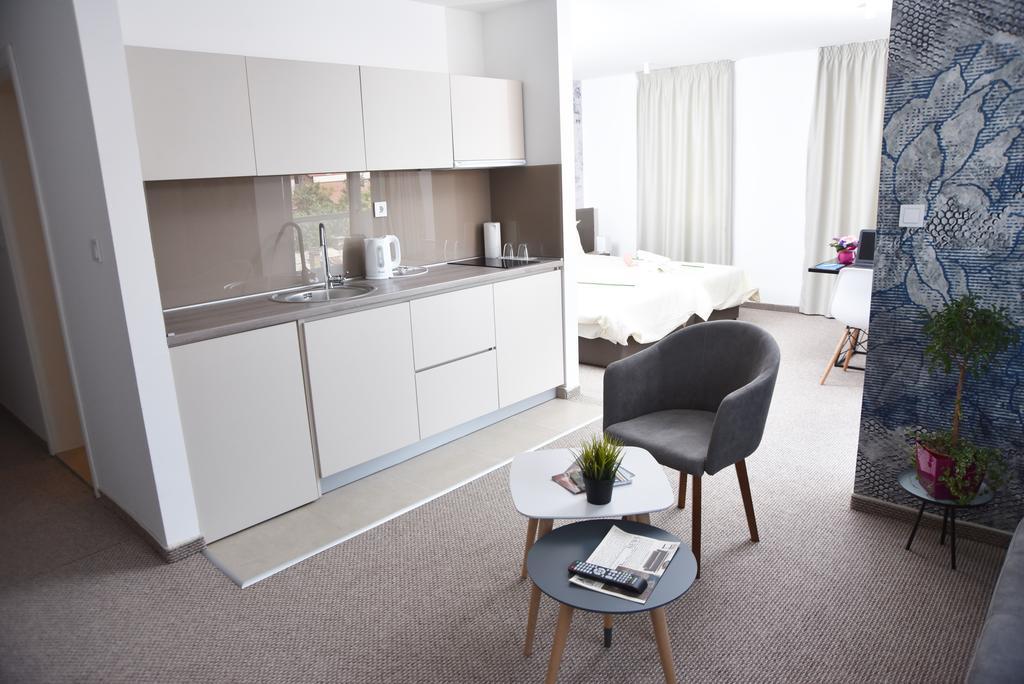 Kozle City Apartments Скоп'є Номер фото