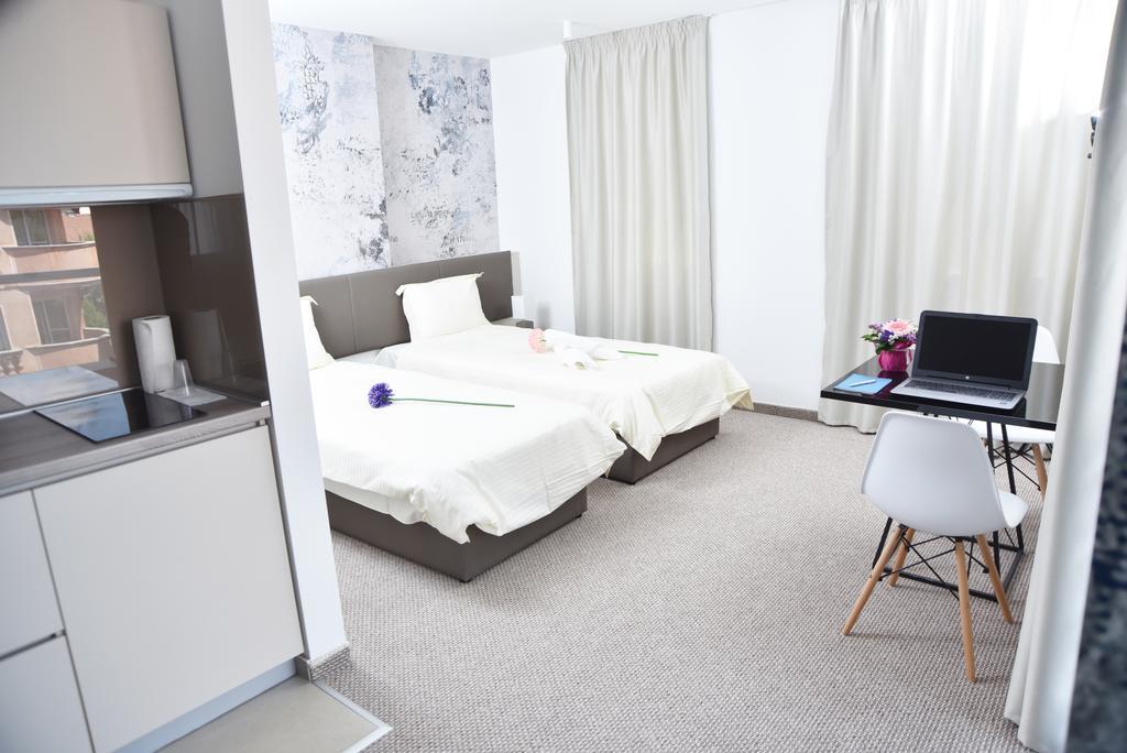 Kozle City Apartments Скоп'є Номер фото