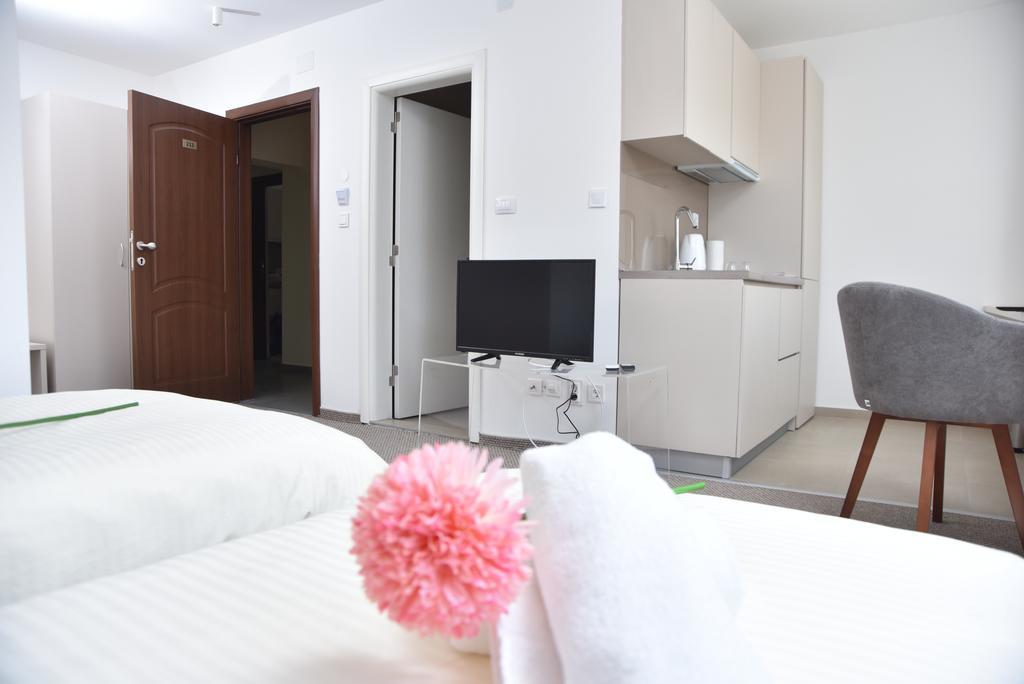 Kozle City Apartments Скоп'є Номер фото