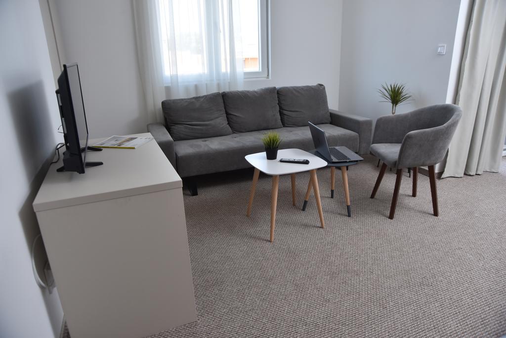 Kozle City Apartments Скоп'є Номер фото