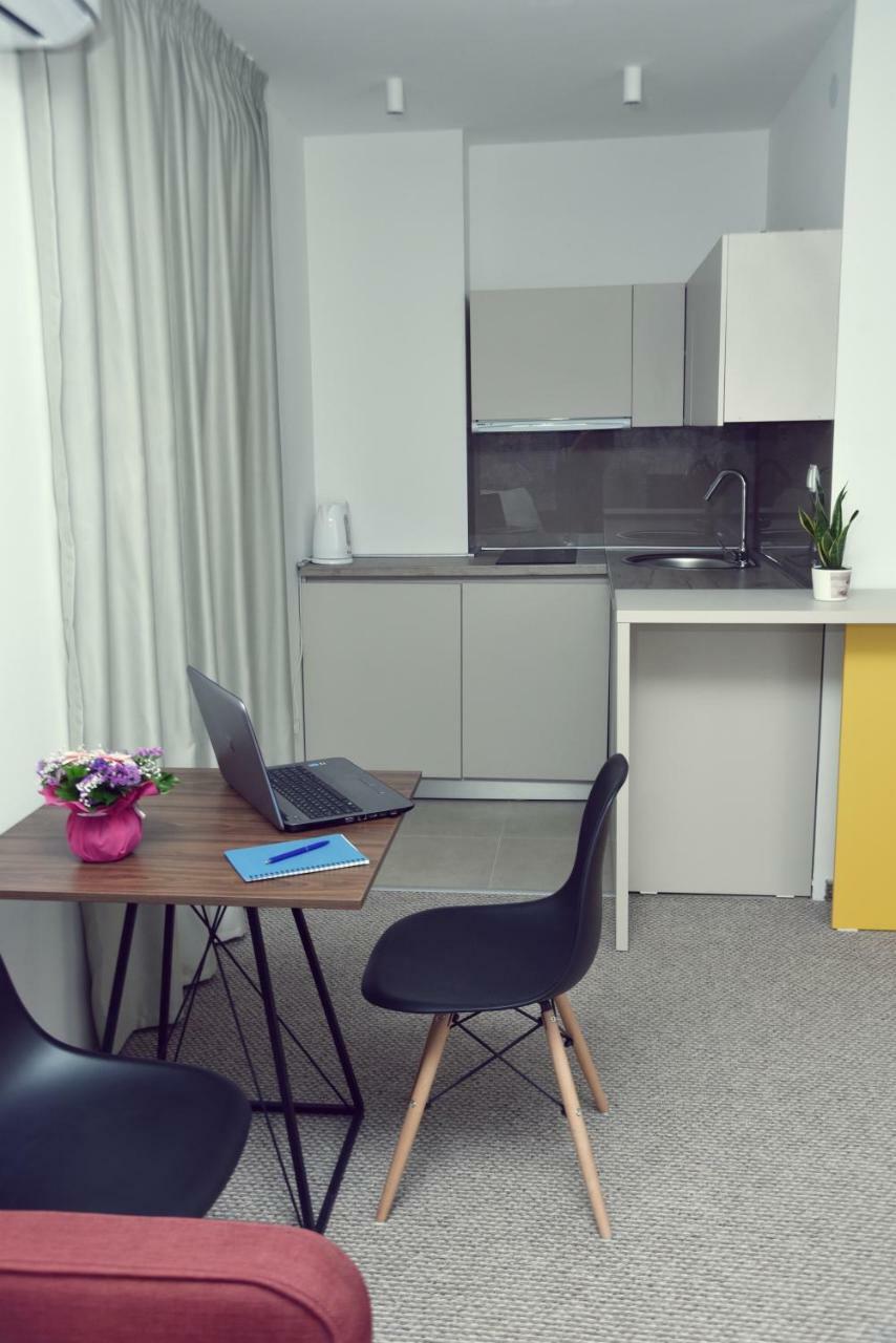 Kozle City Apartments Скоп'є Екстер'єр фото